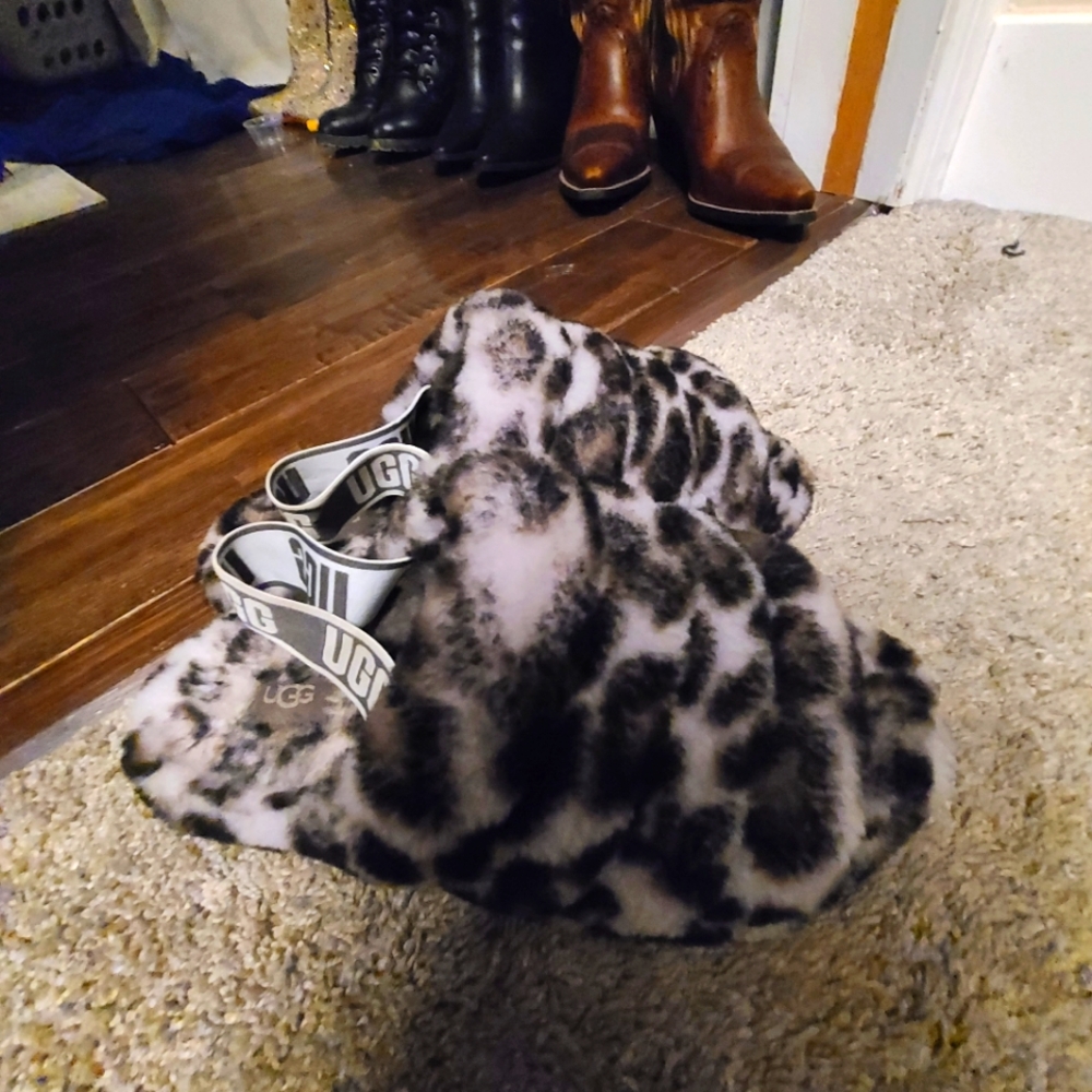 Ugg fluff yeah panther slippers